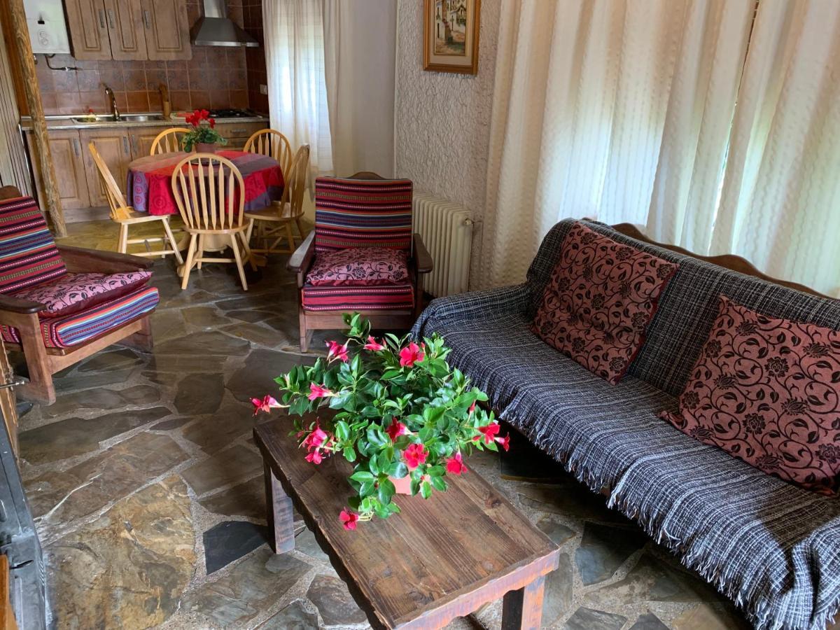 Barranco De La Salud Guest House Laroles Bagian luar foto