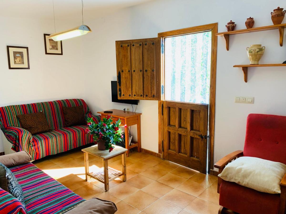 Barranco De La Salud Guest House Laroles Bagian luar foto