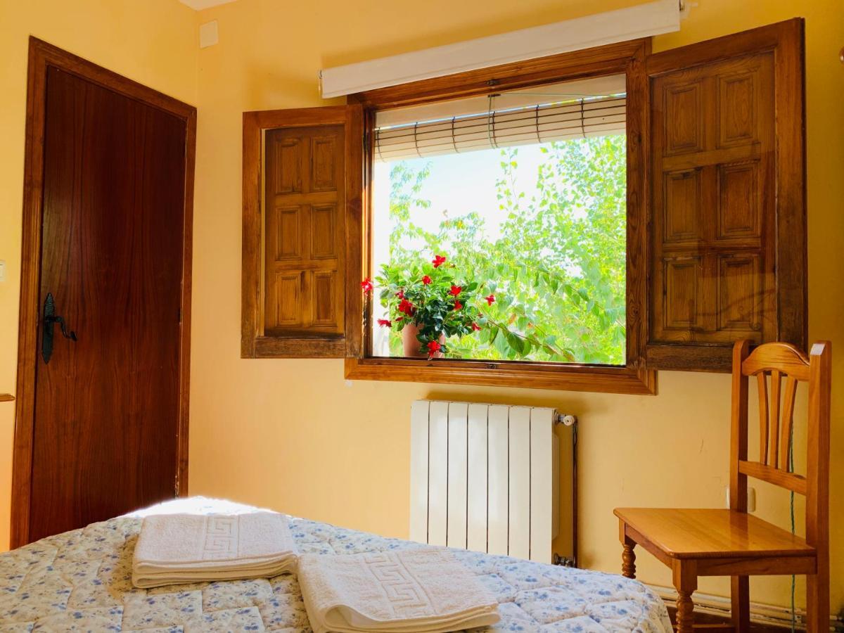 Barranco De La Salud Guest House Laroles Bagian luar foto
