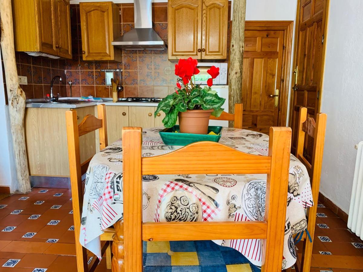 Barranco De La Salud Guest House Laroles Bagian luar foto