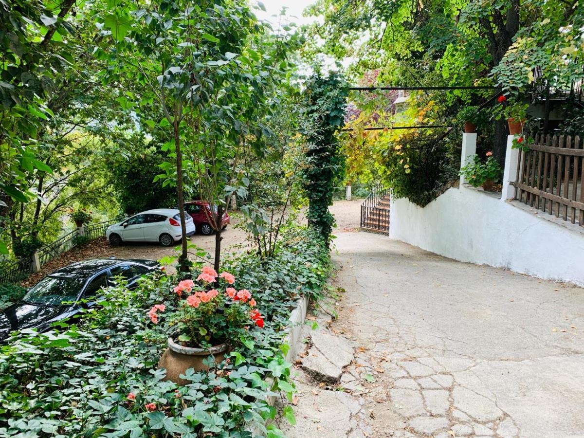 Barranco De La Salud Guest House Laroles Bagian luar foto