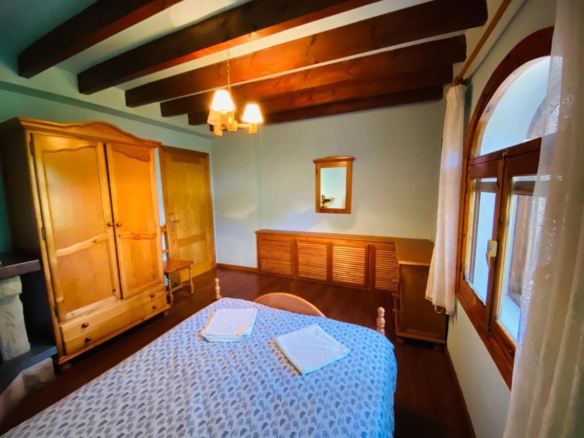 Barranco De La Salud Guest House Laroles Bagian luar foto